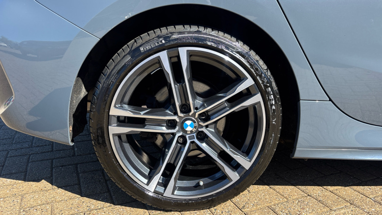 BMW 1 Series 118i [136] M Sport 5dr Petrol Hatchback